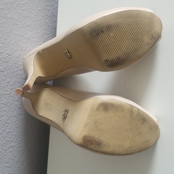 Rock & Republic Heels - Tan - Picture 3 of 5